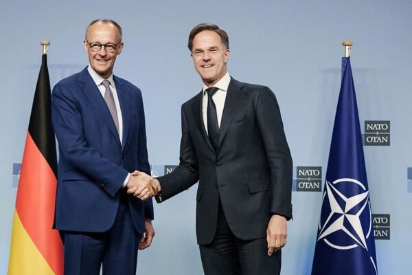 Bundeskanzler Merz fordert klare NATO-Zusagen bei Gipfelvorbereitung