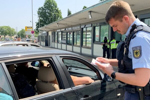„Verstärkte Grenzkontrollen in Kehl: Deutliches Signal oder Symbolpolitik?“