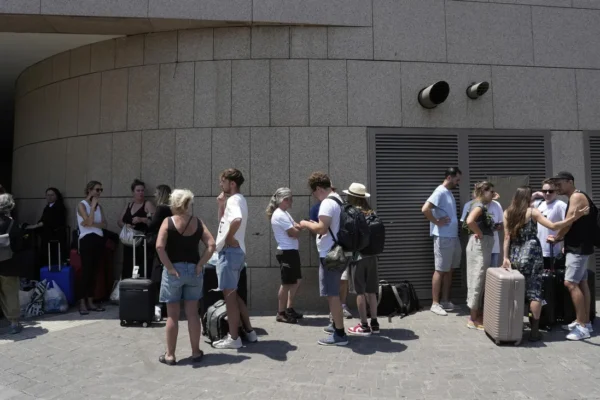 Evakuierung aus Israel – Bundesregierung organisiert Sonderflüge